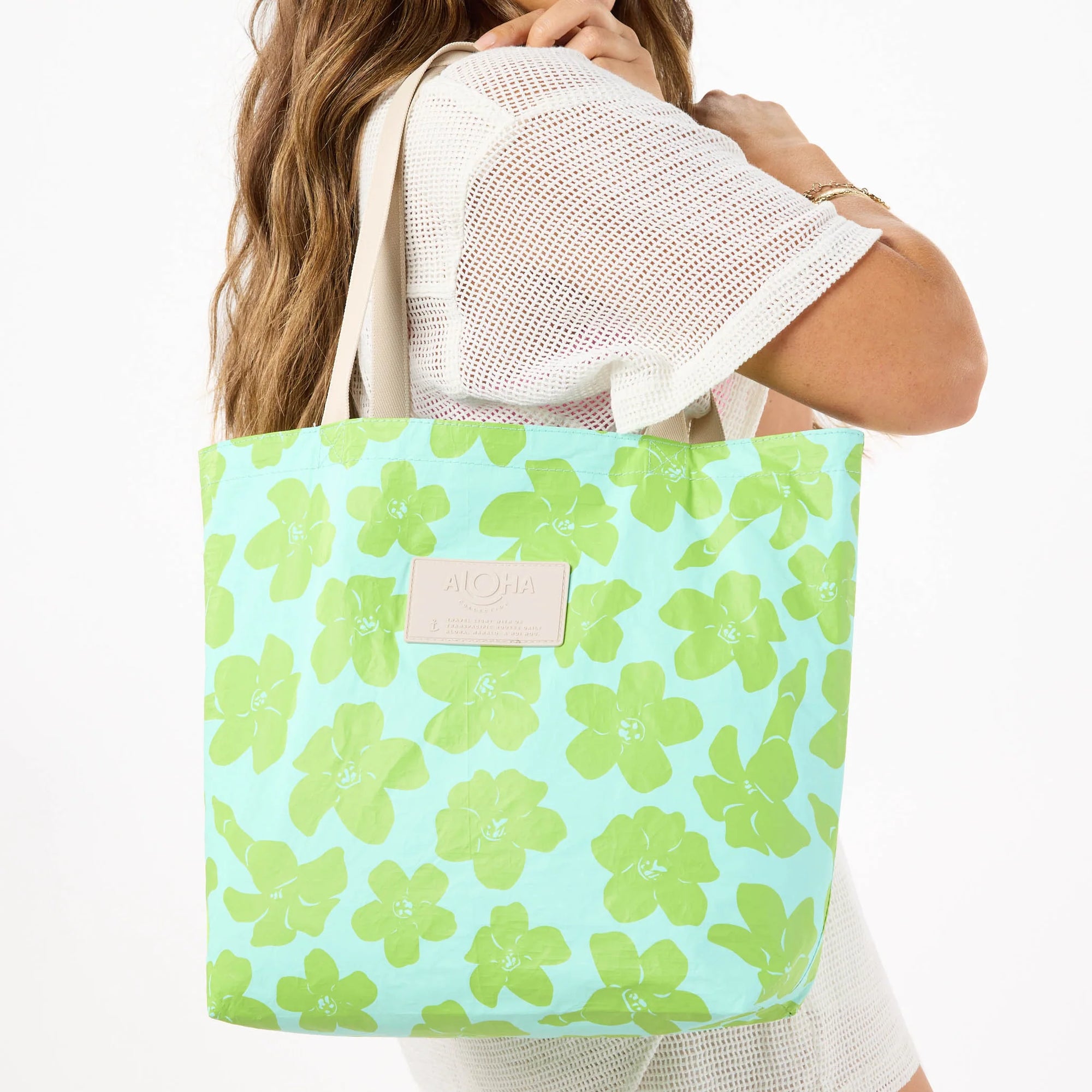 Puakenikeni Buds RVS Tote in Fresh Splash