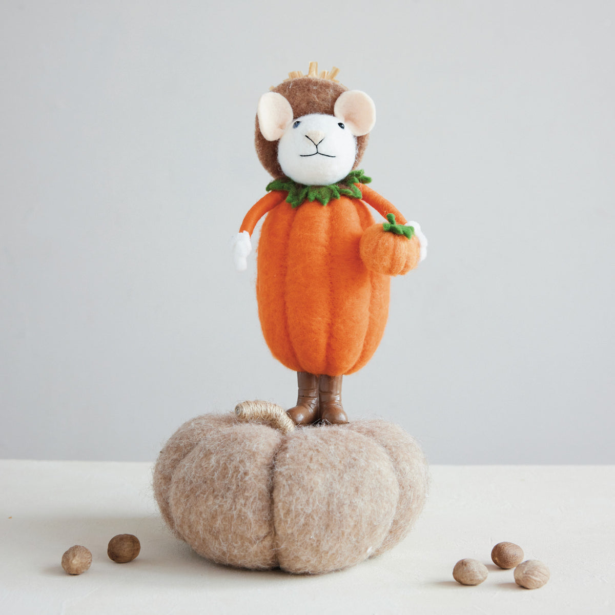 Wool Felt Pumpkin Mouse with Resin Boots