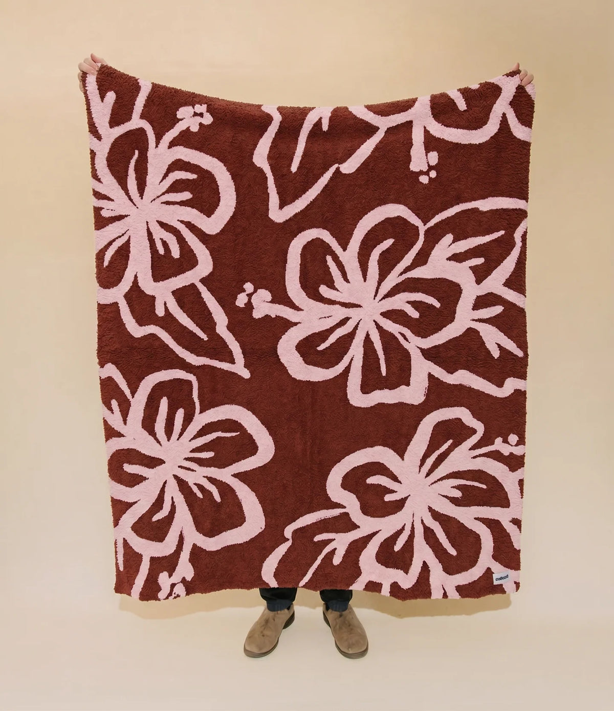 Hibiscus Plush Throw - Maroon/Pink