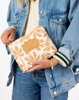 Picnic Fleur Small Pouch in Hey Girl